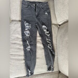 Ripped skinny jeans